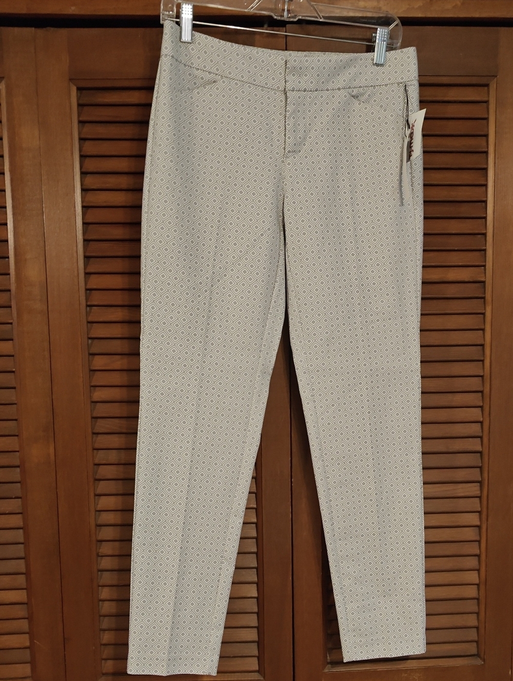NWT crosby. Ankle Pants